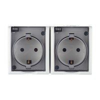 Розетка Simon 15 Aqua двойная 1594443-030 открытая установка белая с заземлением IP54 с крышкой со шторками