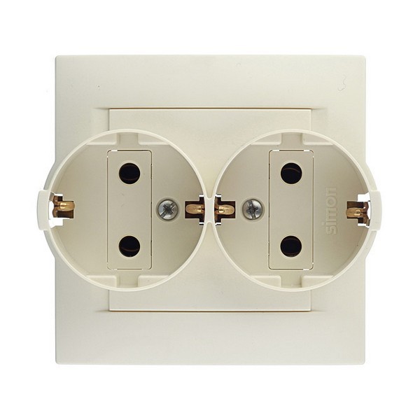 Розетка с рамкой Simon 15 1590459-031 двойная скрытая установка слоновая кость с заземлением
